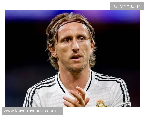 莫德里奇在40岁时成就超越德布劳内的辉煌表现